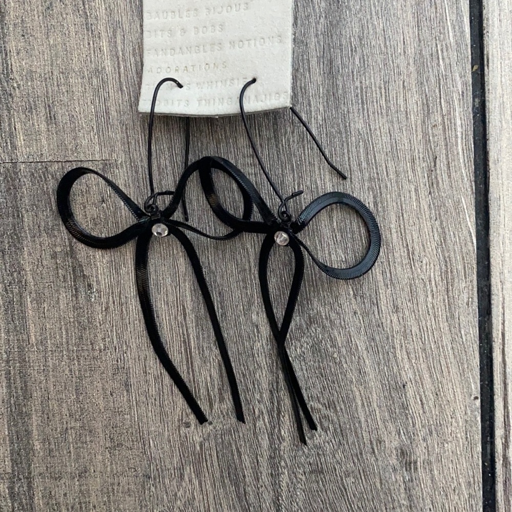 Betsy Johnson bow earrings. Vintage